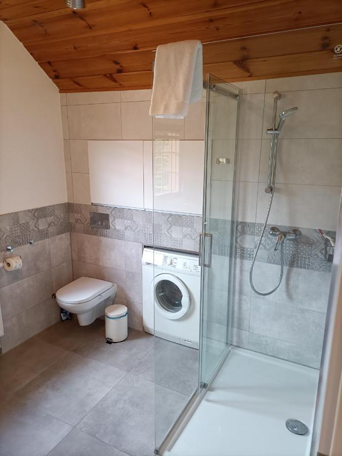 シクラルスカ・ポレンバApartament Na Uboczuアパートメント エクステリア 写真